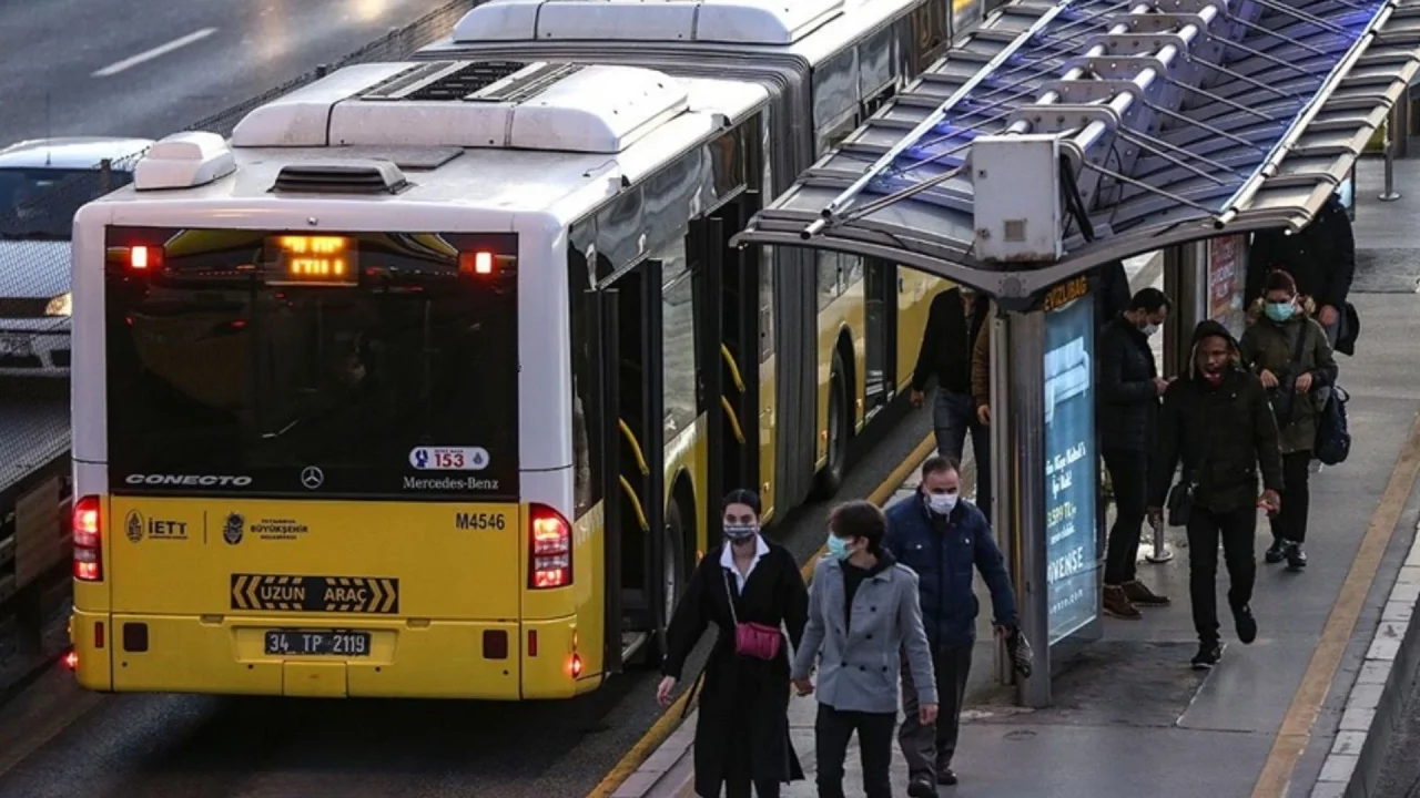 15 Temmuz kapalı metrobüs durakları: 15 Temmuz metrobüs çalışıyor mu, hangi duraklar kapalı?