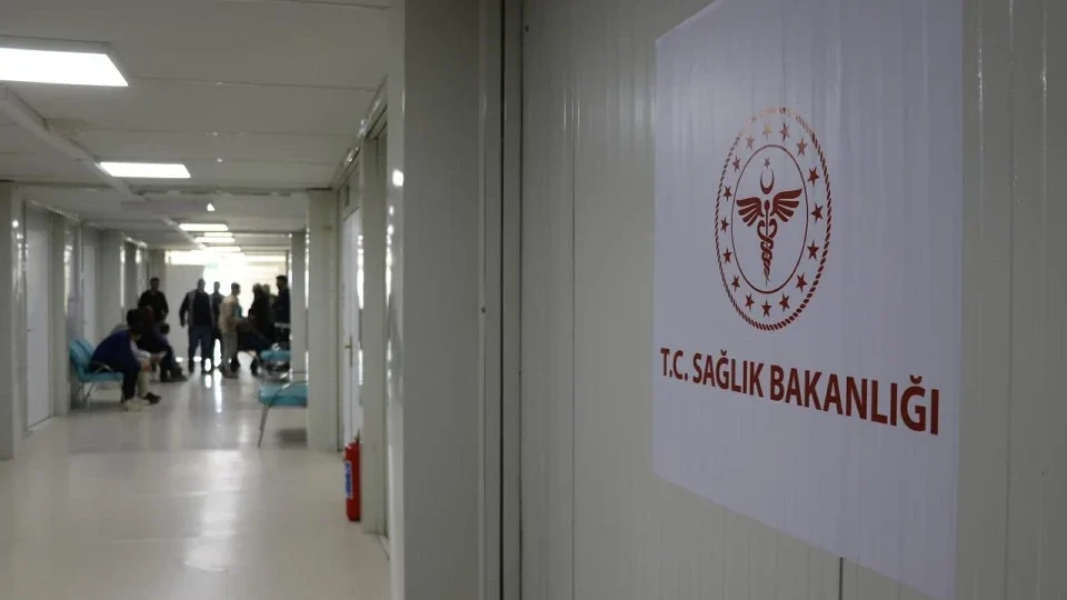28 Ekimde Hastaneler Yarım Gün 29 Ekimde Aciller Hizmet Verecek