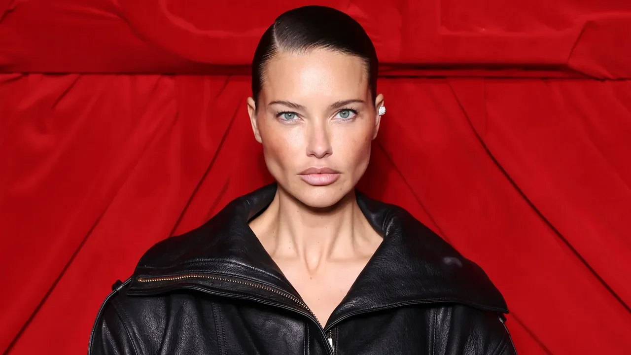Adriana Lima’nın Son Görüntüleri Hayranlarını Endişelendirdi