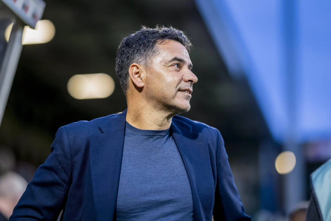 Ajax Willem II karşılaşması öncesi kadro belirsizliği öne çıkıyor
