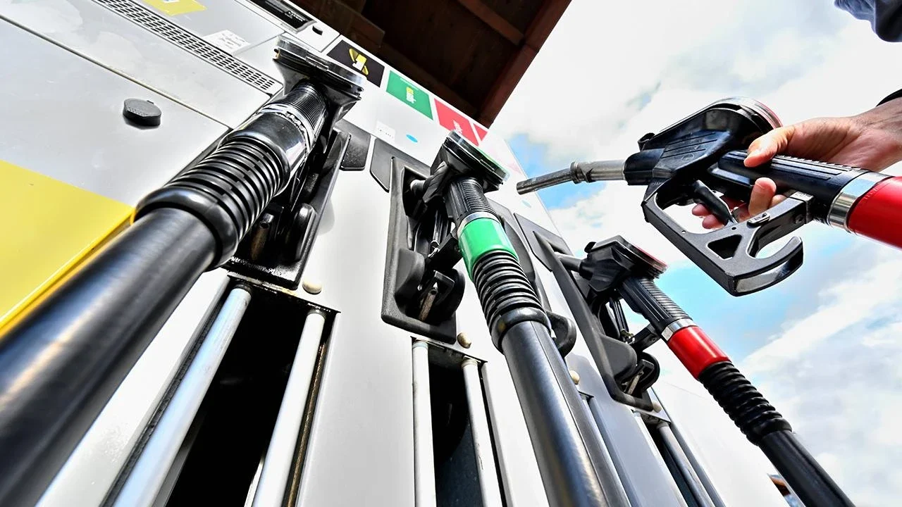 AKARYAKIT FİYATLARI 19 MAYIS 2026: Benzin, motorin ve LPG fiyatları ne kadar oldu? Bugün akaryakıta zam veya indirim var mı?