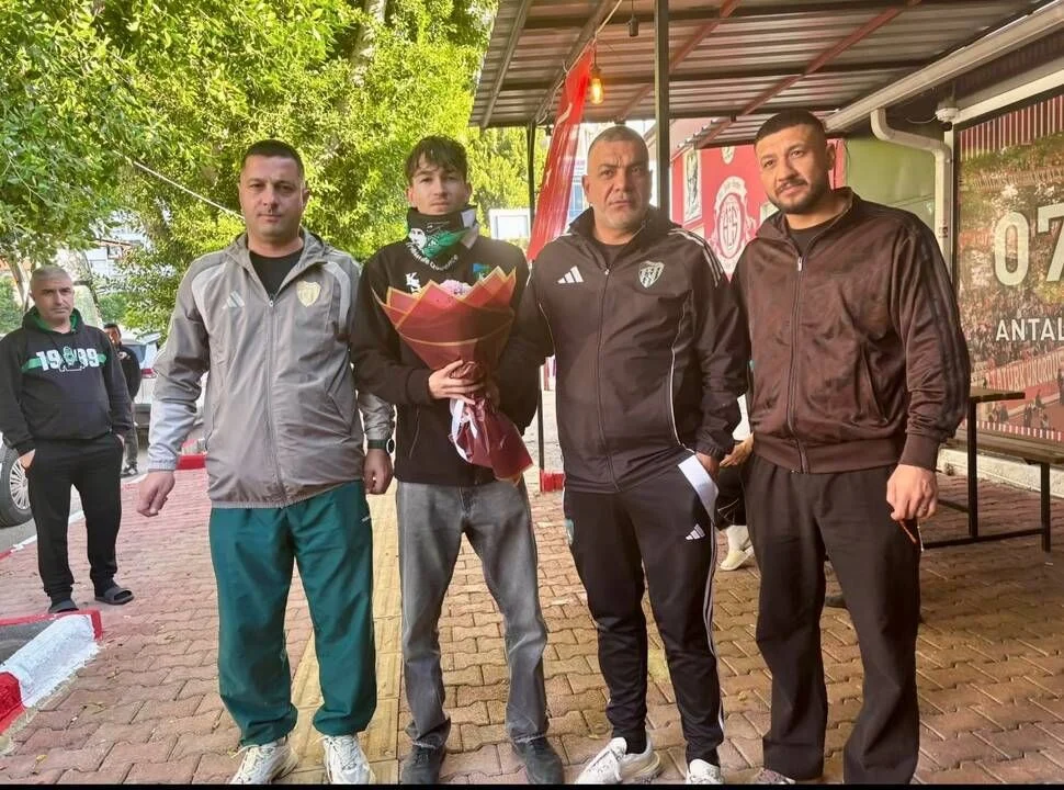Alanyaspor Kocaelispor karşılaşmasında yayın heyecanı