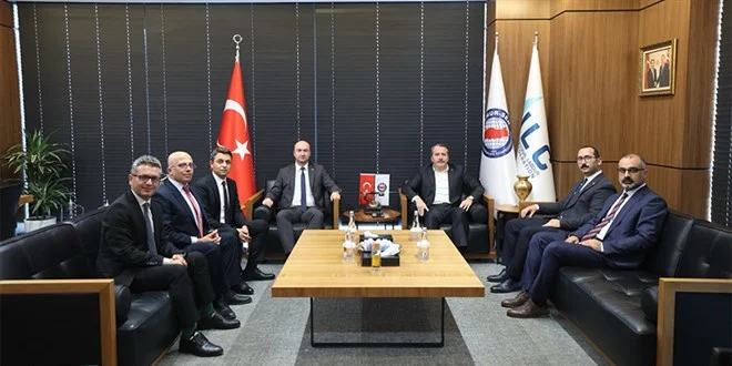 Ali Yalçın kamu çalışanlarının taleplerini gündeme taşıdı