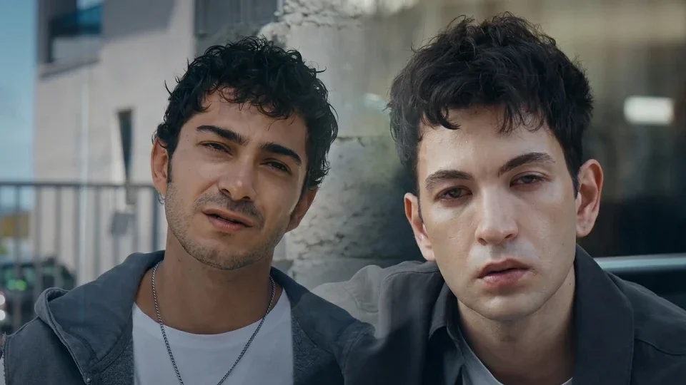 Altı Üstü İstanbul 16. bölüm fragmanı için gözler ATV ekranında