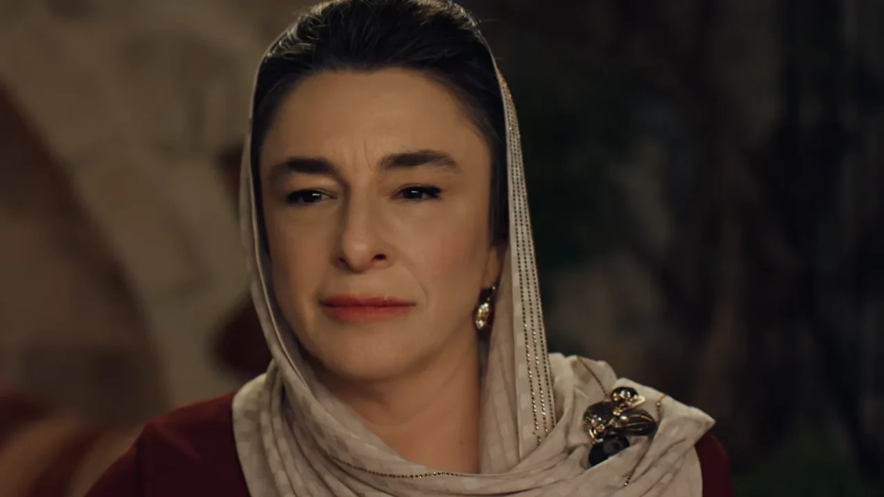 Anne Yarısı 3. bölüm fragmanı için gözler NOW TV ekranında