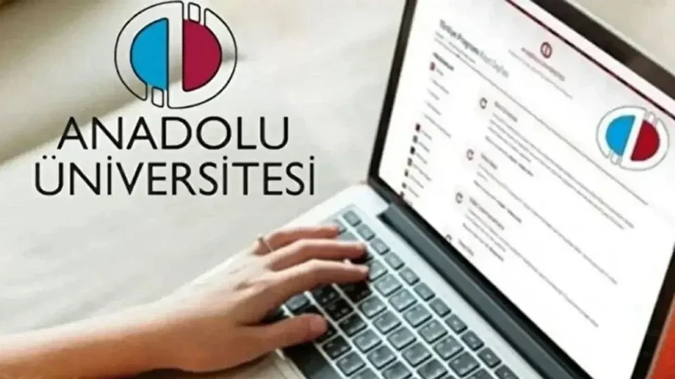 AÖF kayıt yenileme süreci başladı öğrenciler ders seçim ekranına yöneldi