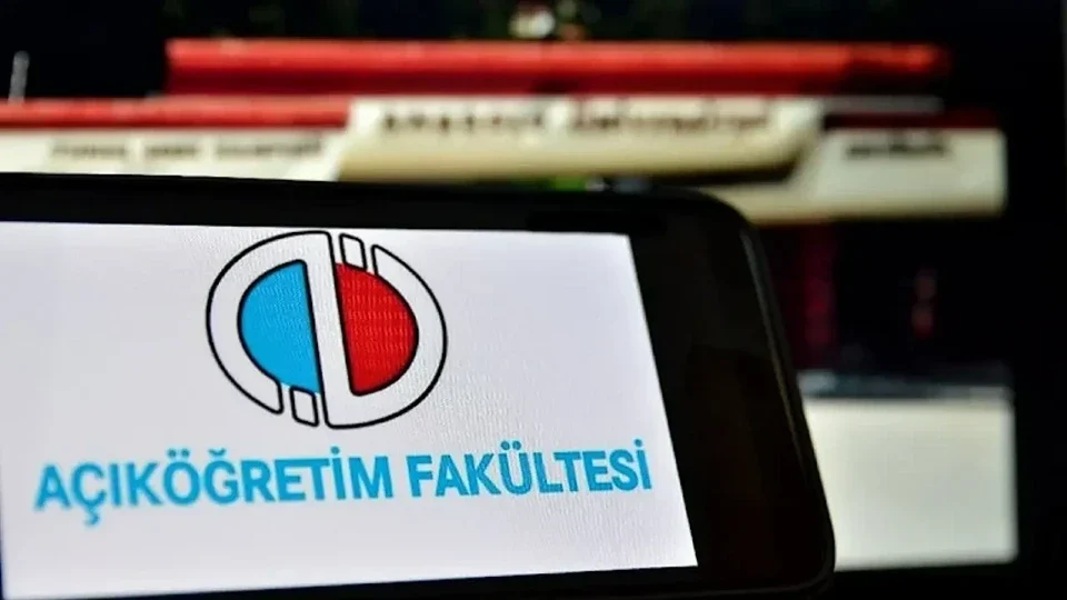 AÖF öğrencileri 2026-2027 güz dönemi kayıt takvimini bekliyor