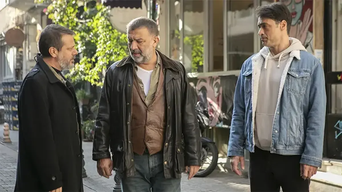 Arka Sokaklar yeni sezon olacak mı? Efsane dizi Arka Sokaklar için karar verildi!