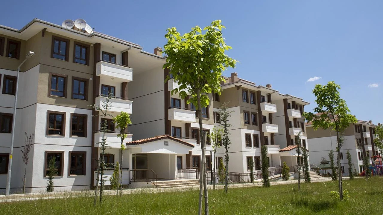 Bankalar doldu taştı: Konut fiyatları ve aylık taksitler belli oldu