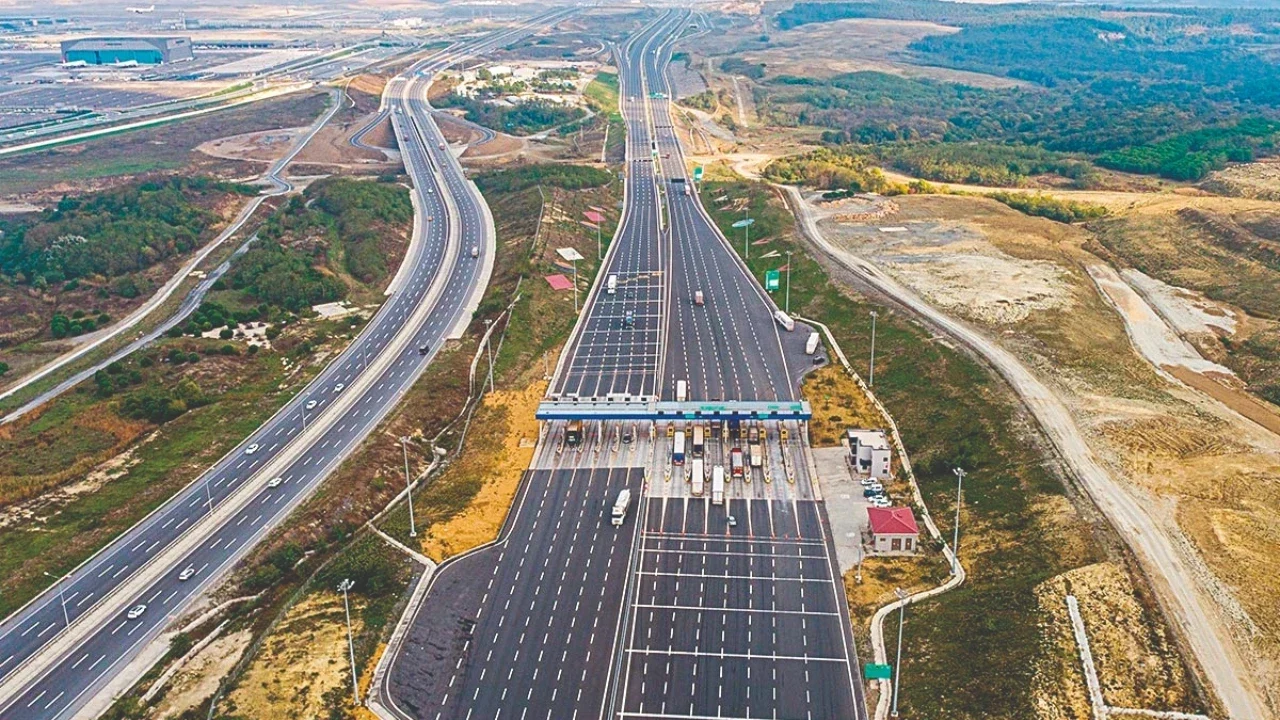 Bayramda otoyollar ücretsiz mi? 2026 Kuzey Marmara Otoyolu bayramda ücretsiz mi, hangi yollar paralı?