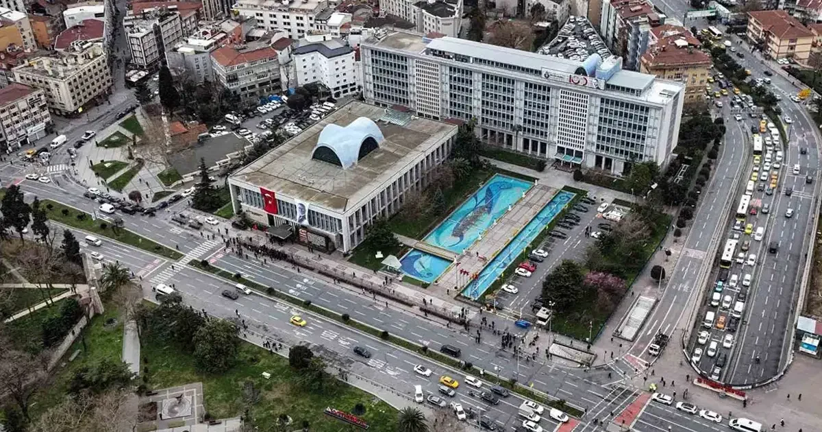 Belediye Meclislerinde Parti Değişiklikleri Siyasi Dengeleri Tartışmaya Açtı