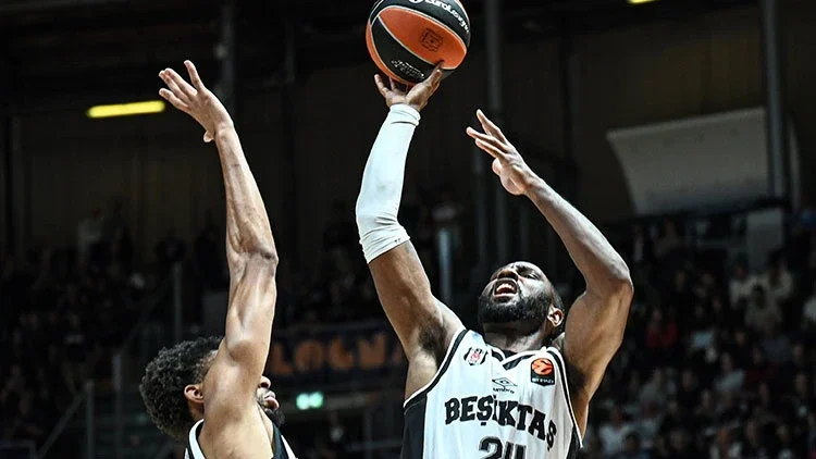 Beşiktaş Virtus Bologna karşısında son topta zafere uzandı