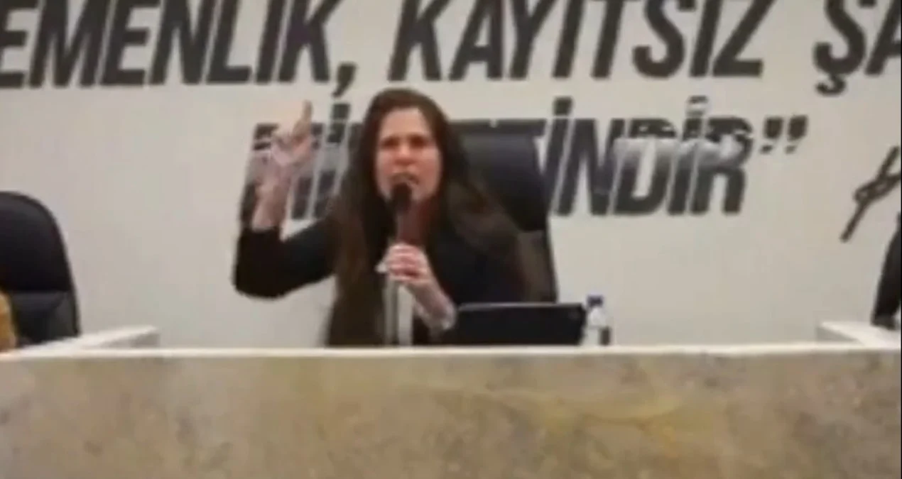 Çeşme Meclisi’nde Lal Denizli ile Eda Tavaz arasında sert tartışma