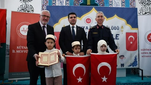 Çocukların İlk Dersinde Besmele Heyecanı