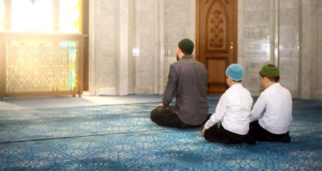 Cuma Namazı ve Öğle Namazı İlişkisi