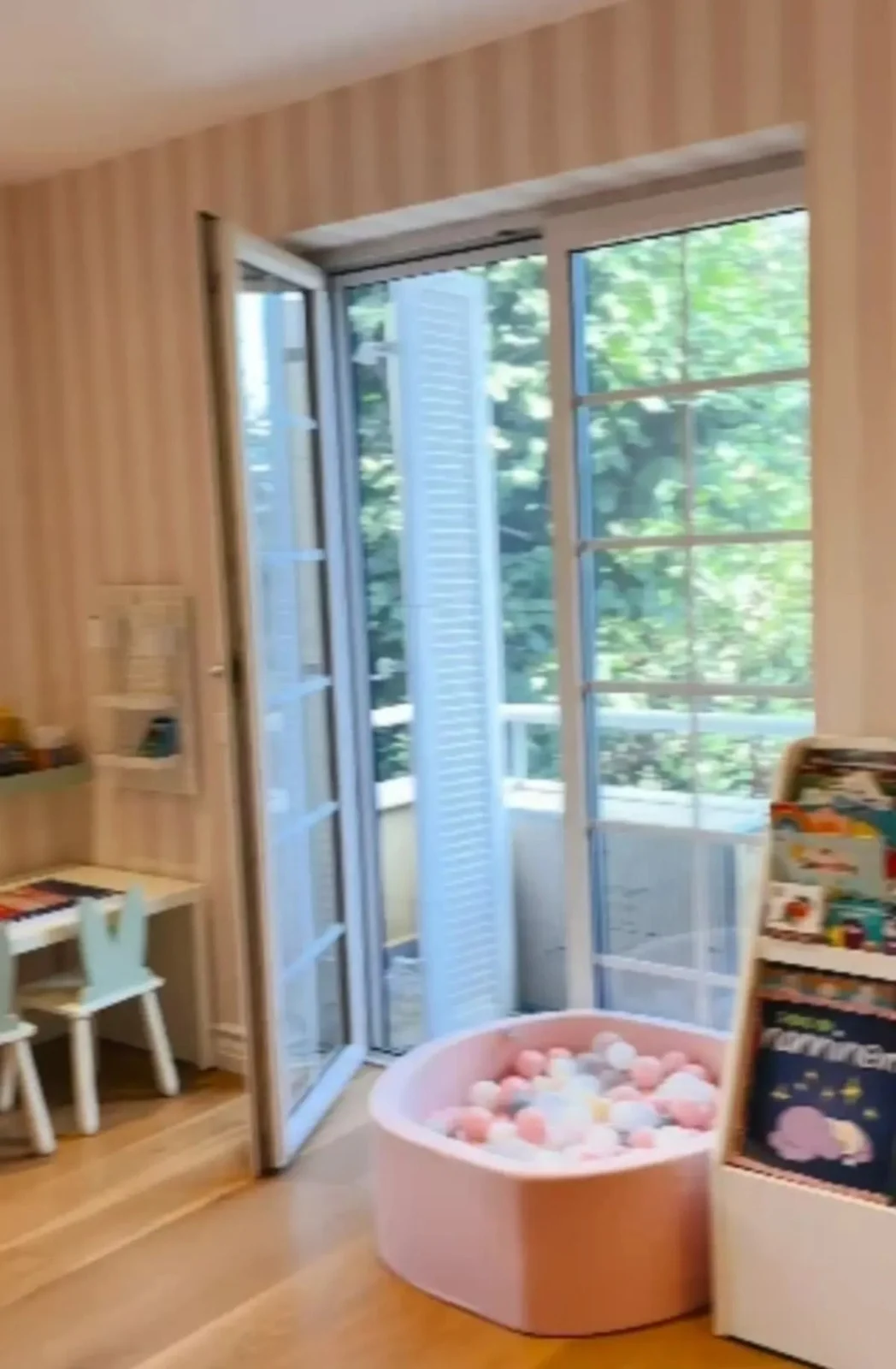 Eda Ece Kızı Mina İpek İçin Hazırladığı Pembe Odayı Paylaştı
