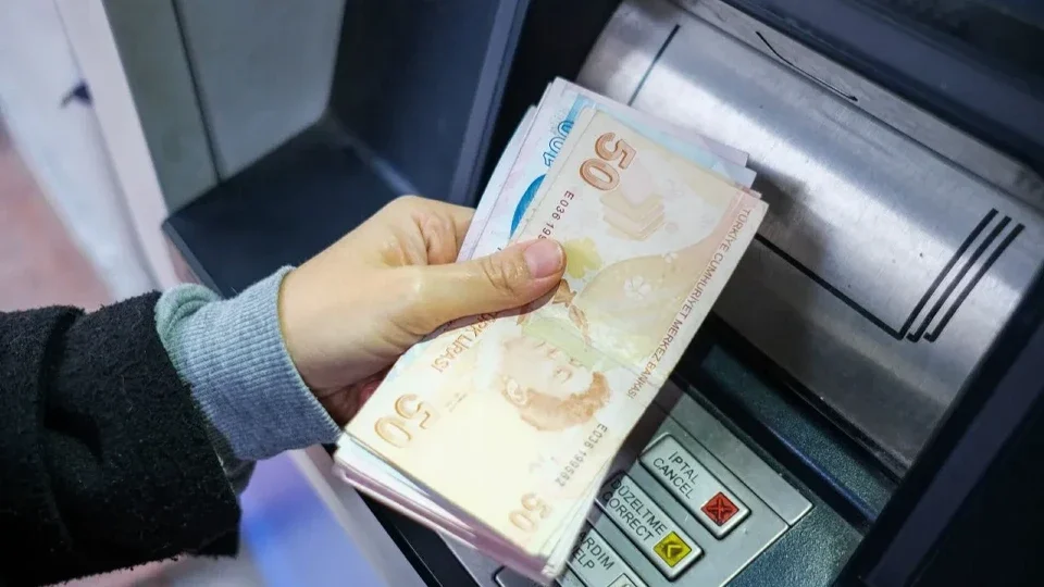 Ekim ayı ek ders ödemelerinde gözler kurumların onay takvimine çevrildi