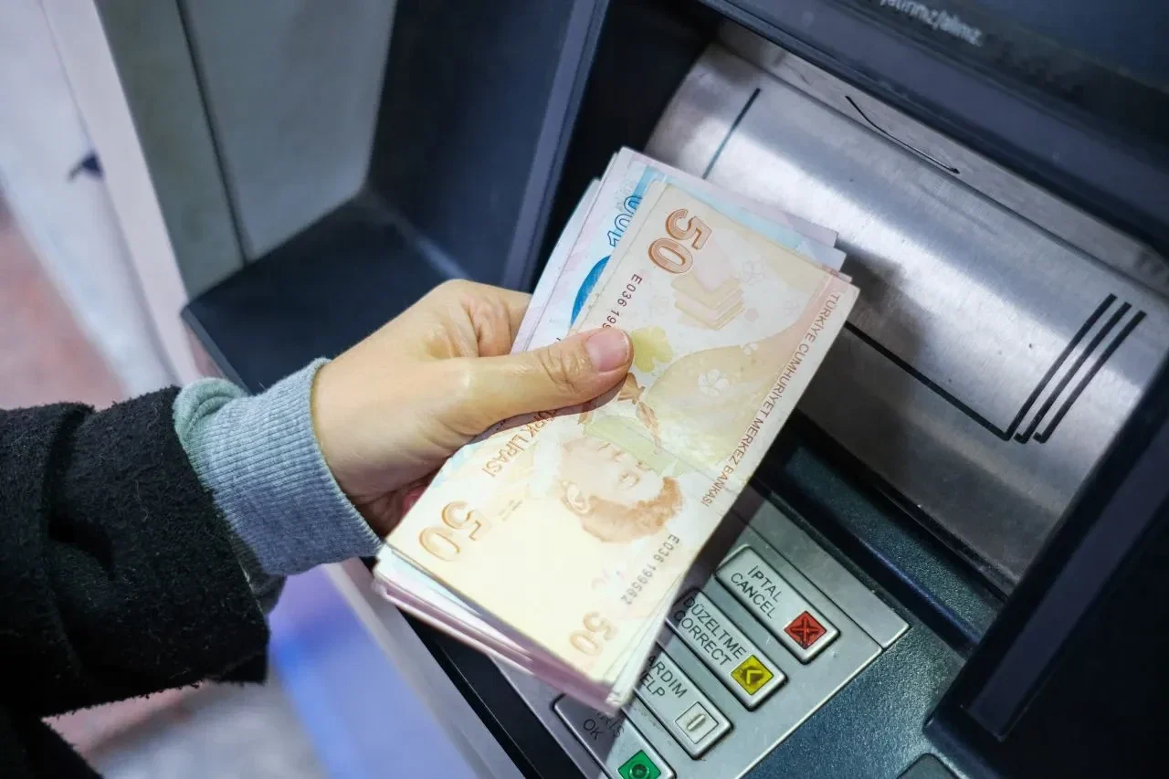 Ekim ayı ek ders ödemelerinde gözler kurumların onay takvimine çevrildi