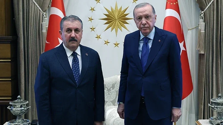 Erdoğan ile Destici Beştepe’de görüştü