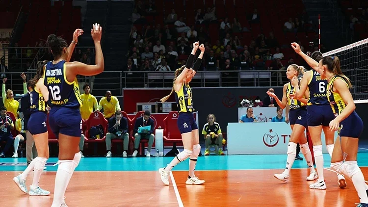 Fenerbahçe Medicana sezona Manisa karşısında güçlü başladı
