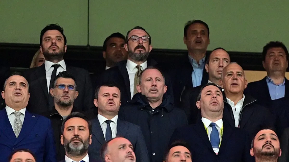 Fenerbahçe’de teknik direktörlük gündeminin merkezinde İsmail Kartal var