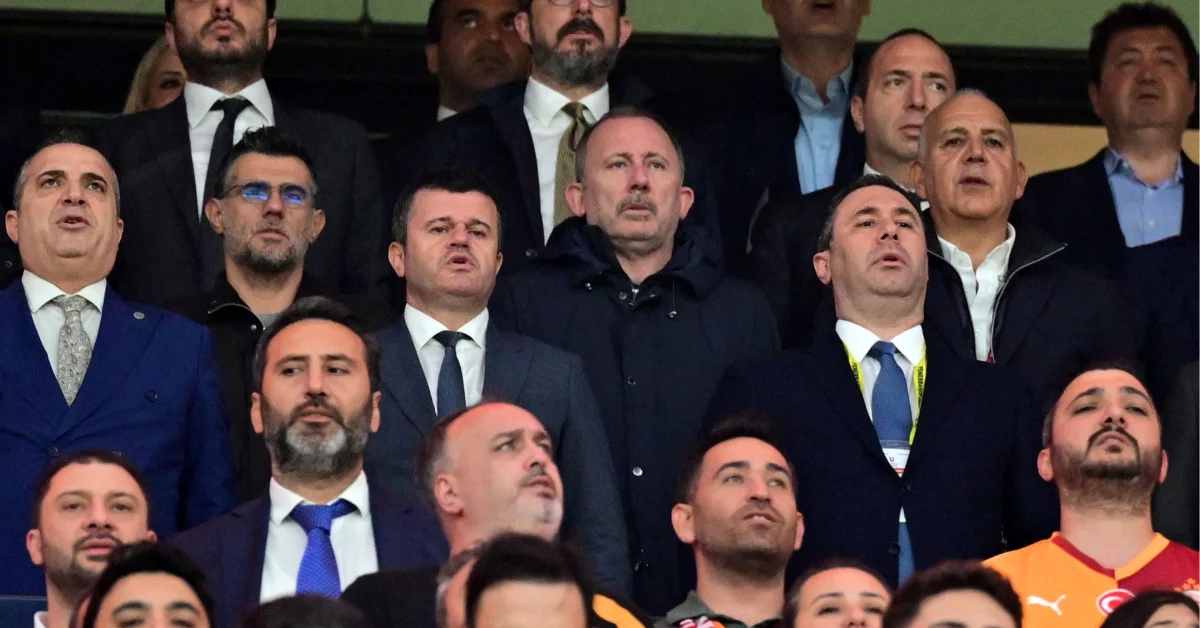 Fenerbahçe’de teknik direktörlük gündeminin merkezinde İsmail Kartal var