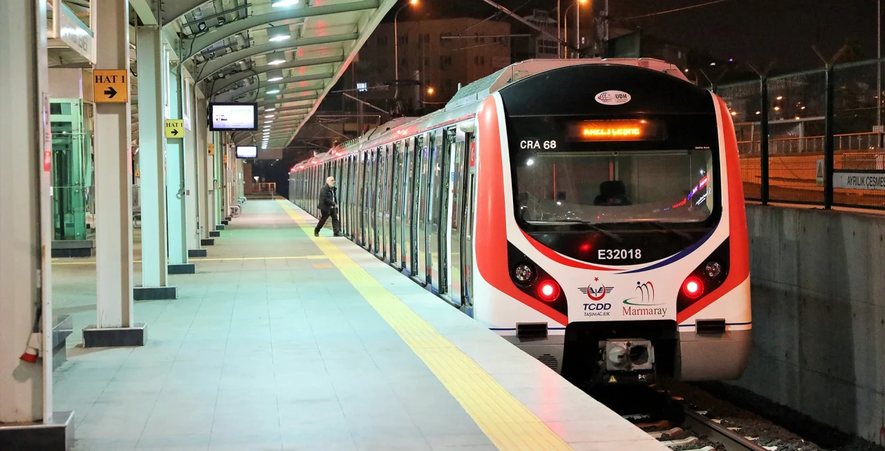 Galatasaray Barcelona maçı öncesi Marmaray seferlerine gece düzenlemesi