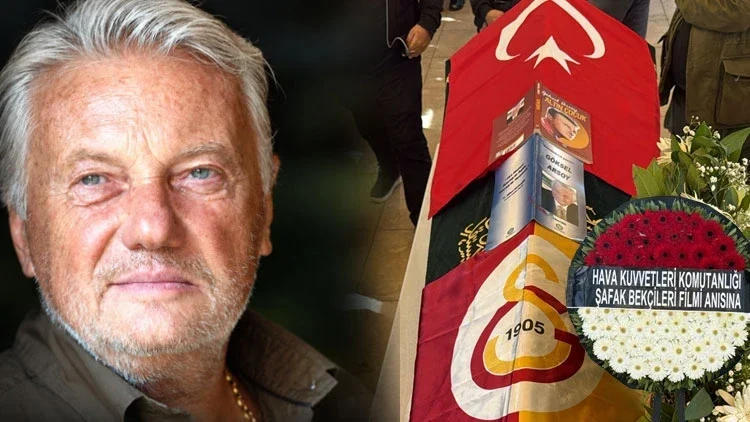 Gökhan Arsoy babası Göksel Arsoy’a veda etti