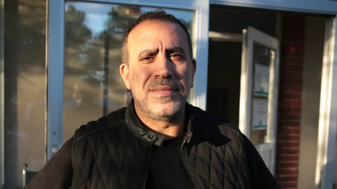 Haluk Levent, evladını kaybeden babayı 'kimsesiz kız çocukları' bahanesiyle kandırmış