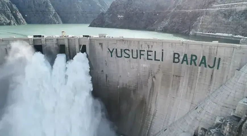 Hidroelektrikte yatırım ve çevre denetimi aynı gündemde buluştu