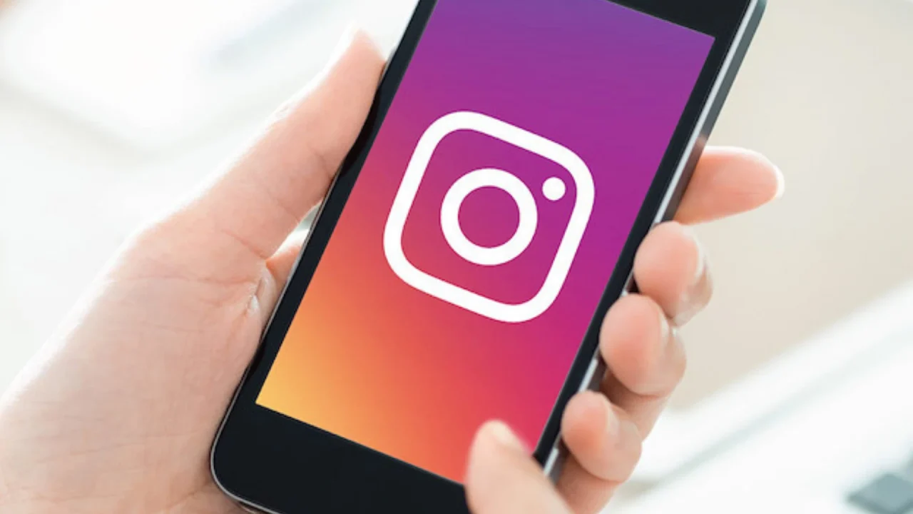 Instagram erişim sorunları 15 Mayıs! Instagram çöktü mü, neden yenilenmiyor?