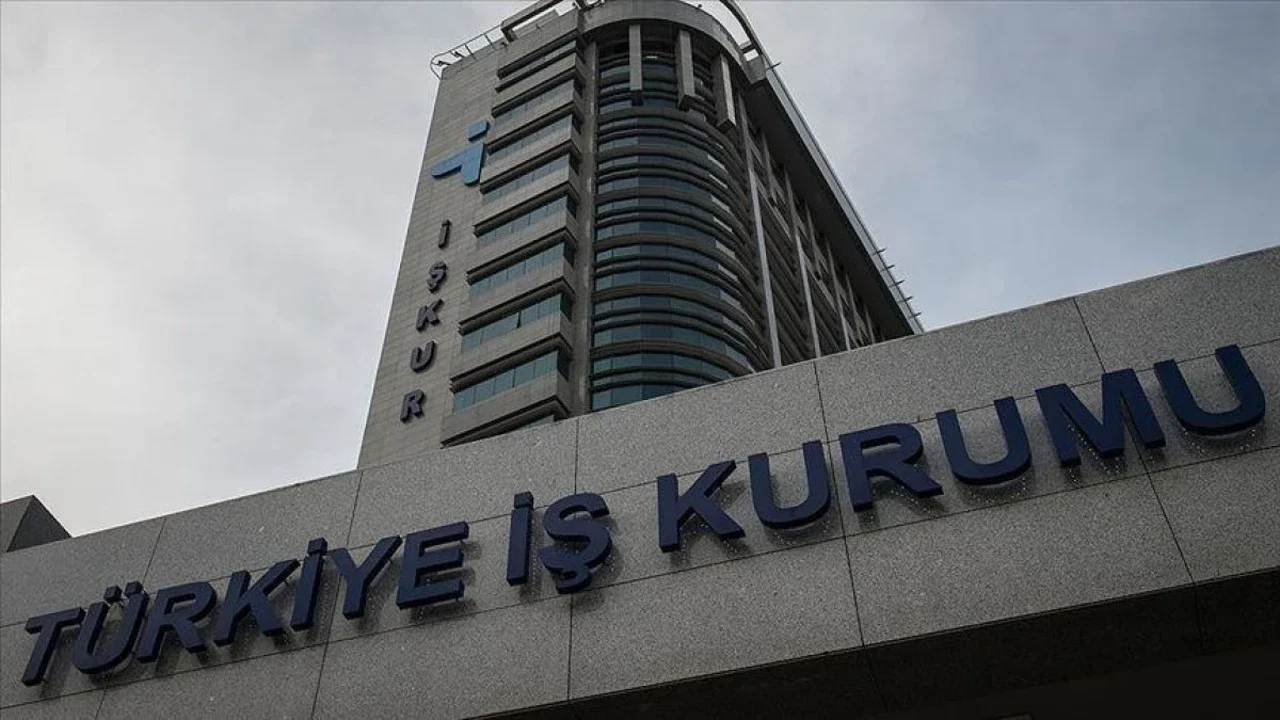 İŞKUR iş ilanları Temmuz 2026: Kamu memur ve kurum dışı işçi alımı ilan sorgulama ekranı e-Şube'de! (İBB 80 KPSS ile personel alacak)