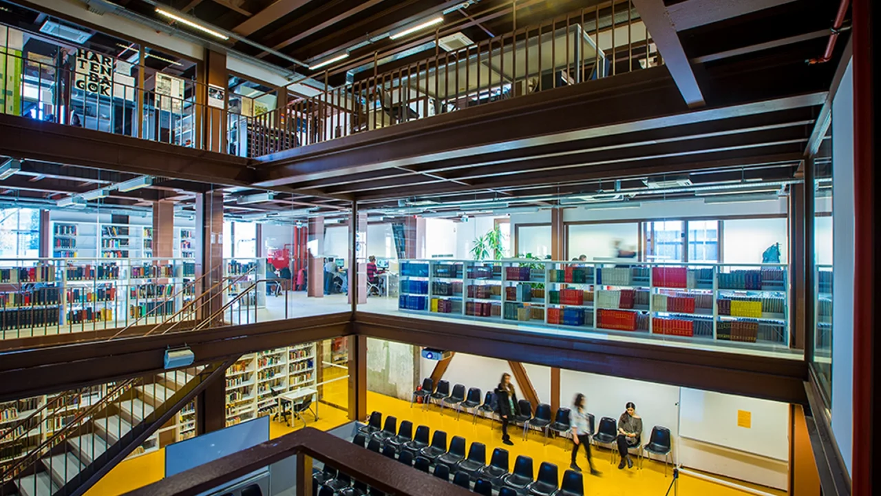 İstanbul Bilgi Üniversitesi öğrencilerine ne olacak? Mezunların ve akademik kadronun durumu