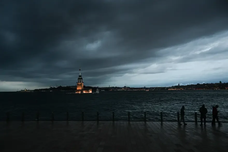 İstanbul'da bunaltan sıcaklar bitiyor: Hava tamamen değişecek
