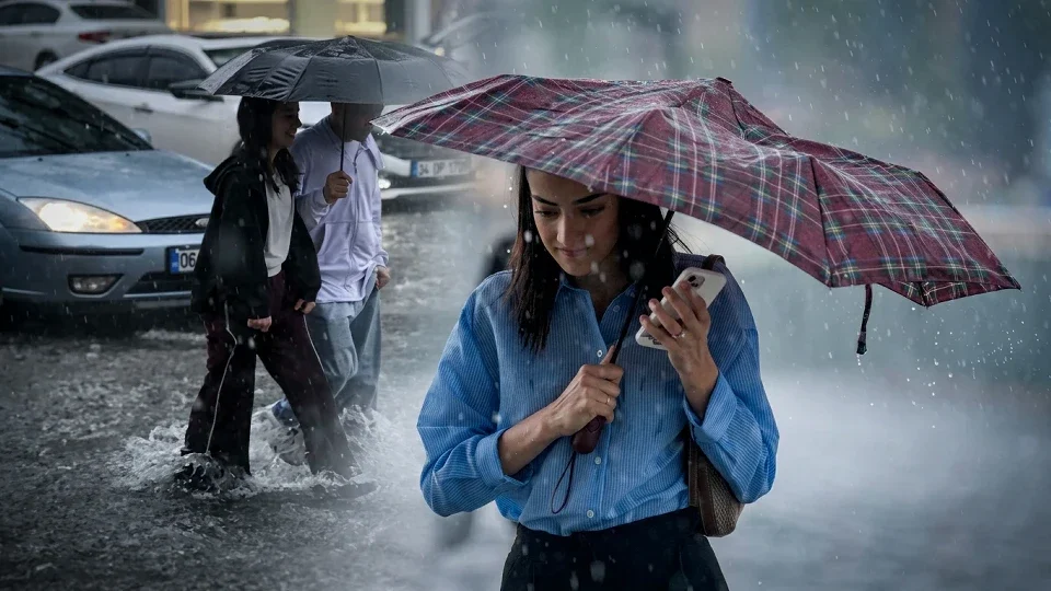 İstanbul’da yağmur alarmı sürüyor gözler saatlik tahminde