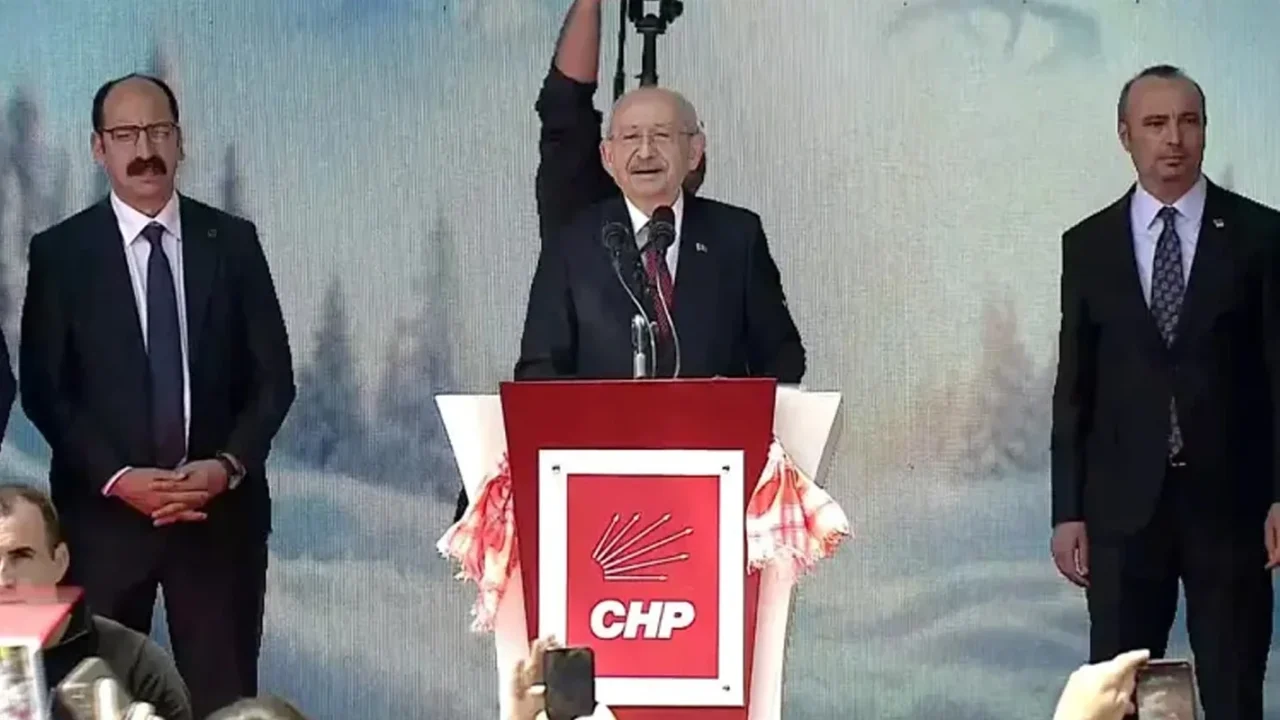 Kemal Kılıçdaroğlu'ndan ilk açıklama: Emanetimizi kimler pavyon masalarına meze etti?