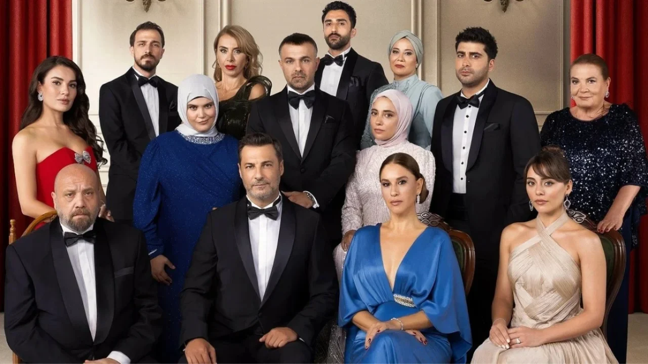 'Kızılcık Şerbeti'nin senaryosu değişecek mi, Nilay diziden çıkacak mı? Feyza Civelek'in test sonucunun ardından Senaris Melis Civelek'ten a