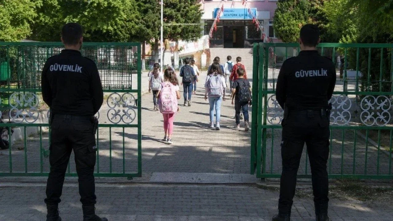 MEB 30 bin güvenlik görevlisi alımı ne zaman? 2026 okullara güvenlik başvuru şartları belli oldu mu? İŞKUR başvuru ekranı