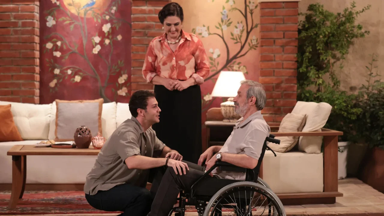 Mercan Köşk 6. bölüm fragmanı için gözler ATV ekranlarında