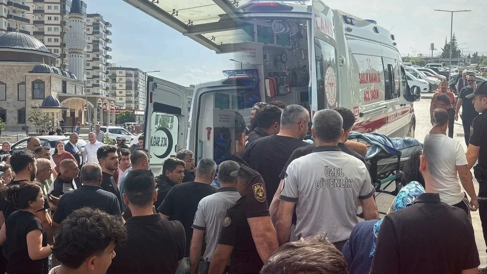 Mersin'de silahlı saldırı: 4 kişi hayatını kaybetti, 8 yaralı var
