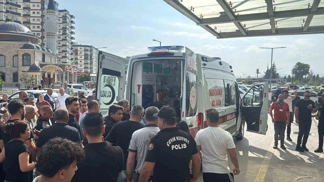 Mersin'de silahlı saldırı: 4 kişi hayatını kaybetti, 8 yaralı var