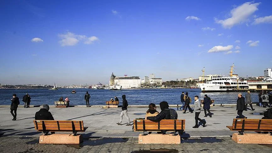 Meteoroloji peş peşe uyardı: Aşırı sıcakların ortasında gök gürültülü sağanak alarmı