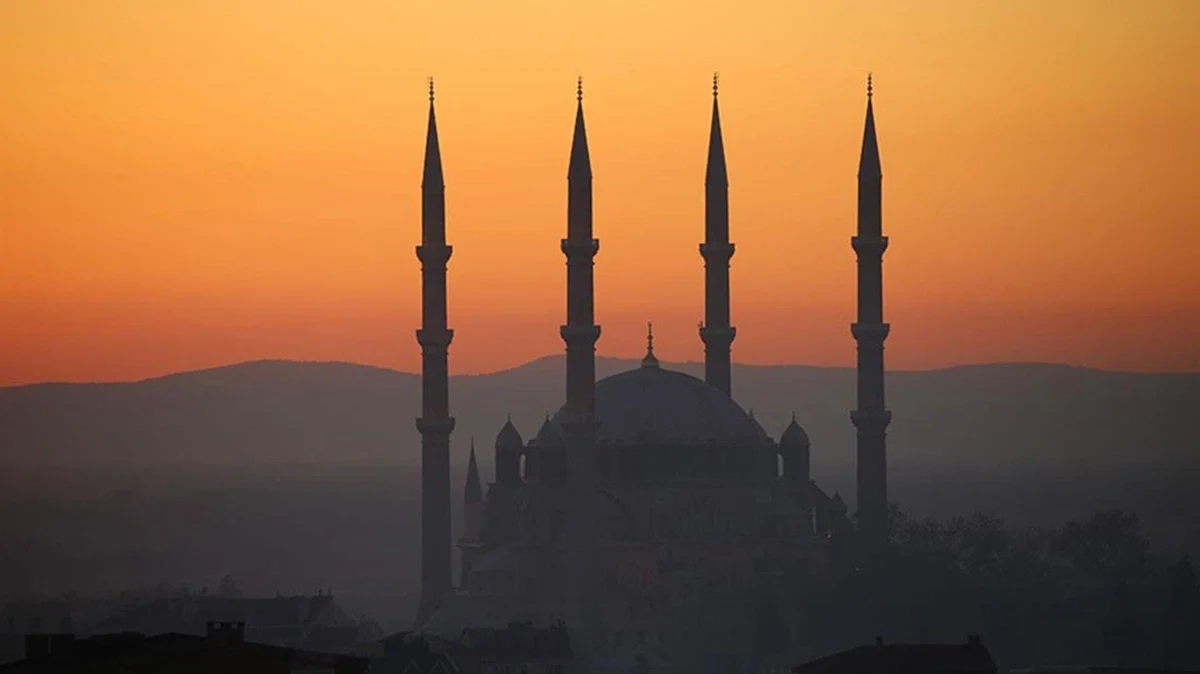 Mevlid Kandili ne zaman, hangi gün? 2026 Diyanet: Kandil günleri ve tarihleri