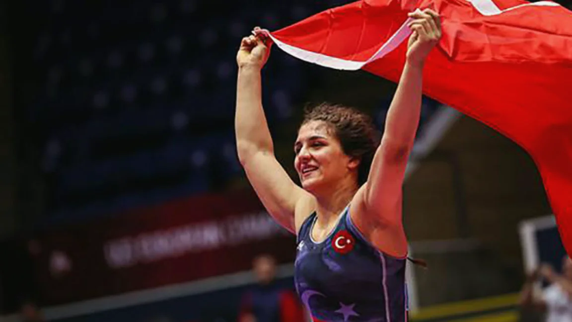 Nesrin Baş 68 Kilo Avrupa Güreş Şampiyonası Zaferiyle Tarih Yazdı