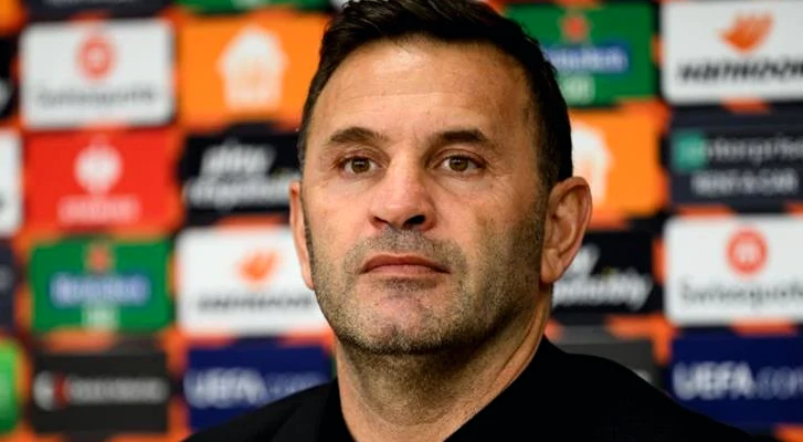 Okan Buruk Galatasaray Gençlerbirliği Maçını Anlattı İlk Yarı Üretim Sıkıntısı ve Top Kaybı