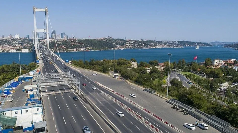 Resmi Gazete'de yayımlandı! 2026 Kurban Bayramı'nda yollar ve köprüler ücretsiz mi?