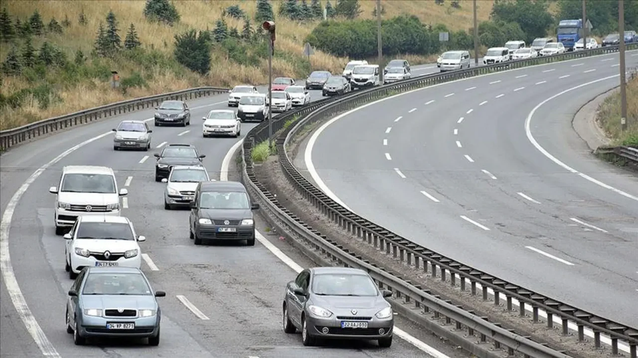 Resmi Gazete'de yayımlandı! 2026 Kurban Bayramı'nda yollar ve köprüler ücretsiz mi?