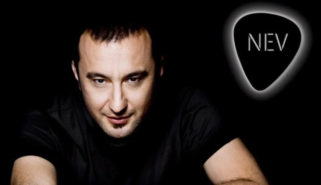 Şarkıcı Nev kimdir ve sağlık durumu nasıl