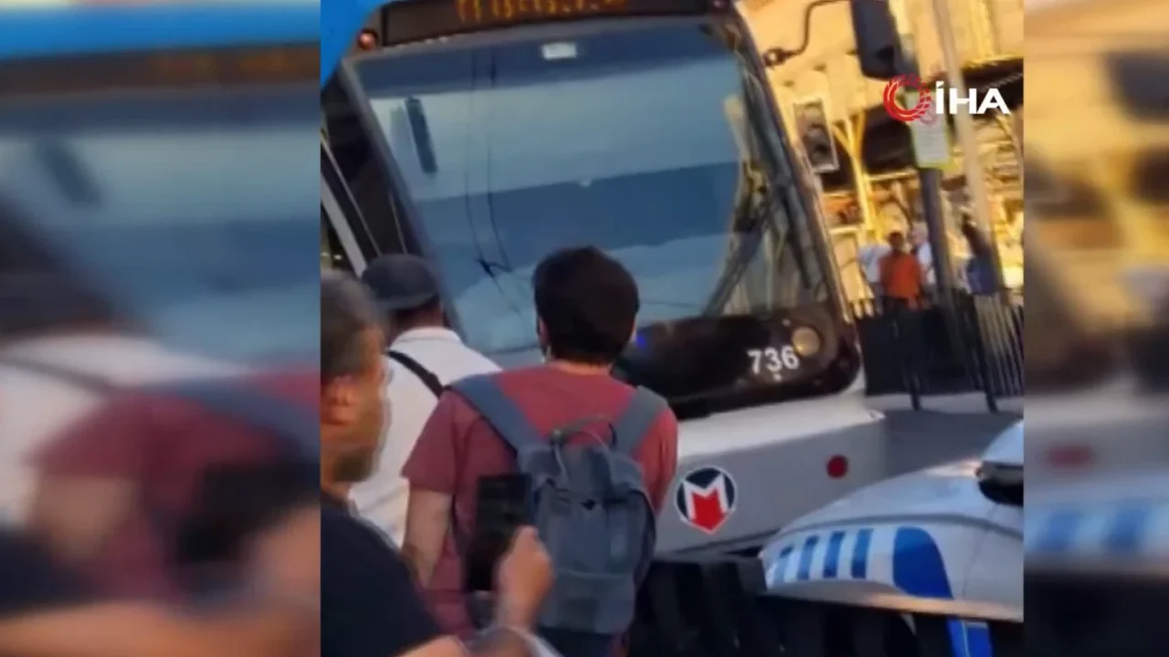 Tramvayın altında kalan 6 yaşındaki çocuk hayatını kaybetti