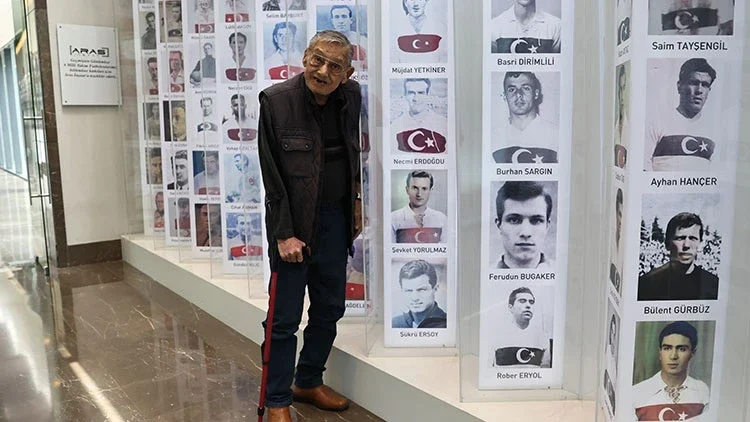 Türk futbolunun unutulmaz kalecisi Şükrü Ersoy hayatını kaybetti